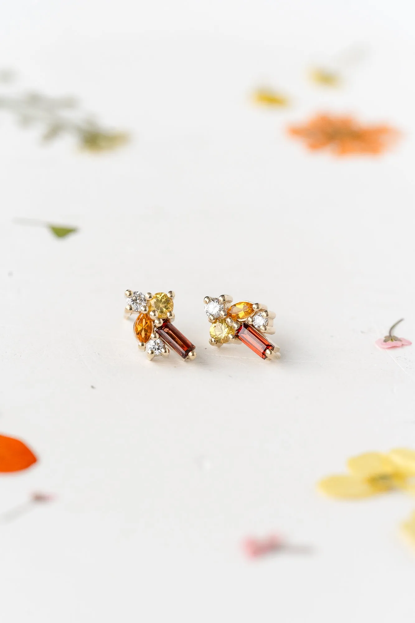 Bouquet Studs in Golden