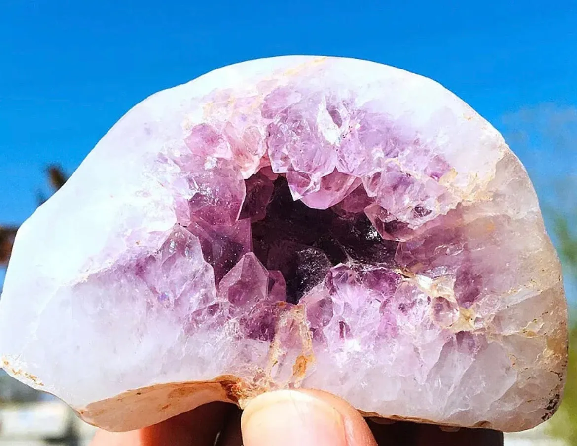 Natural Amethyst Agate Geode Quartz Crystal