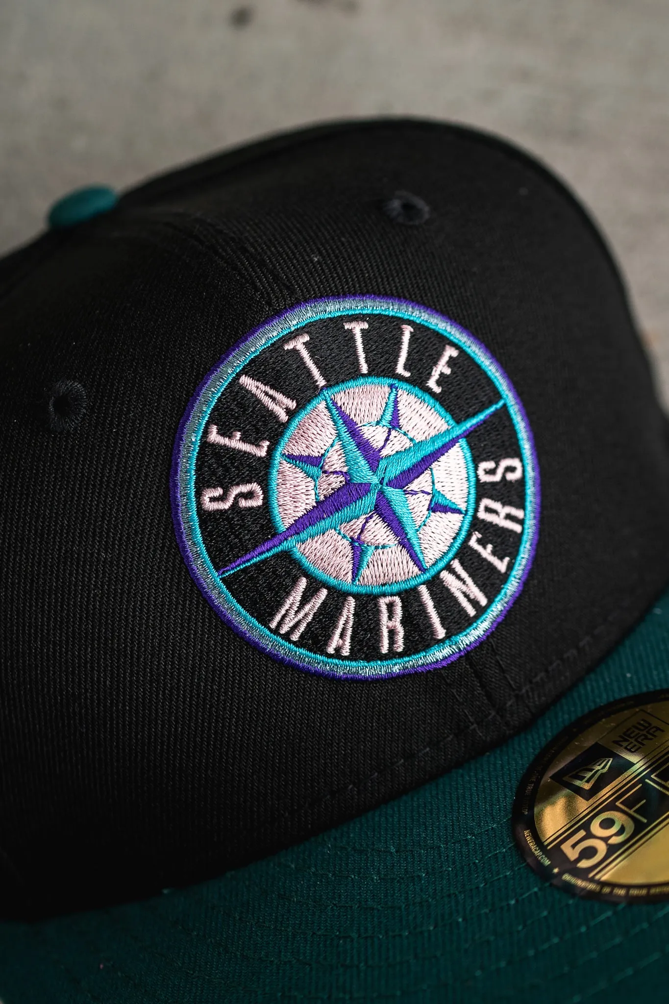 New Era Seattle Mariners 30th Anniversary Purple UV (Black/Pine)