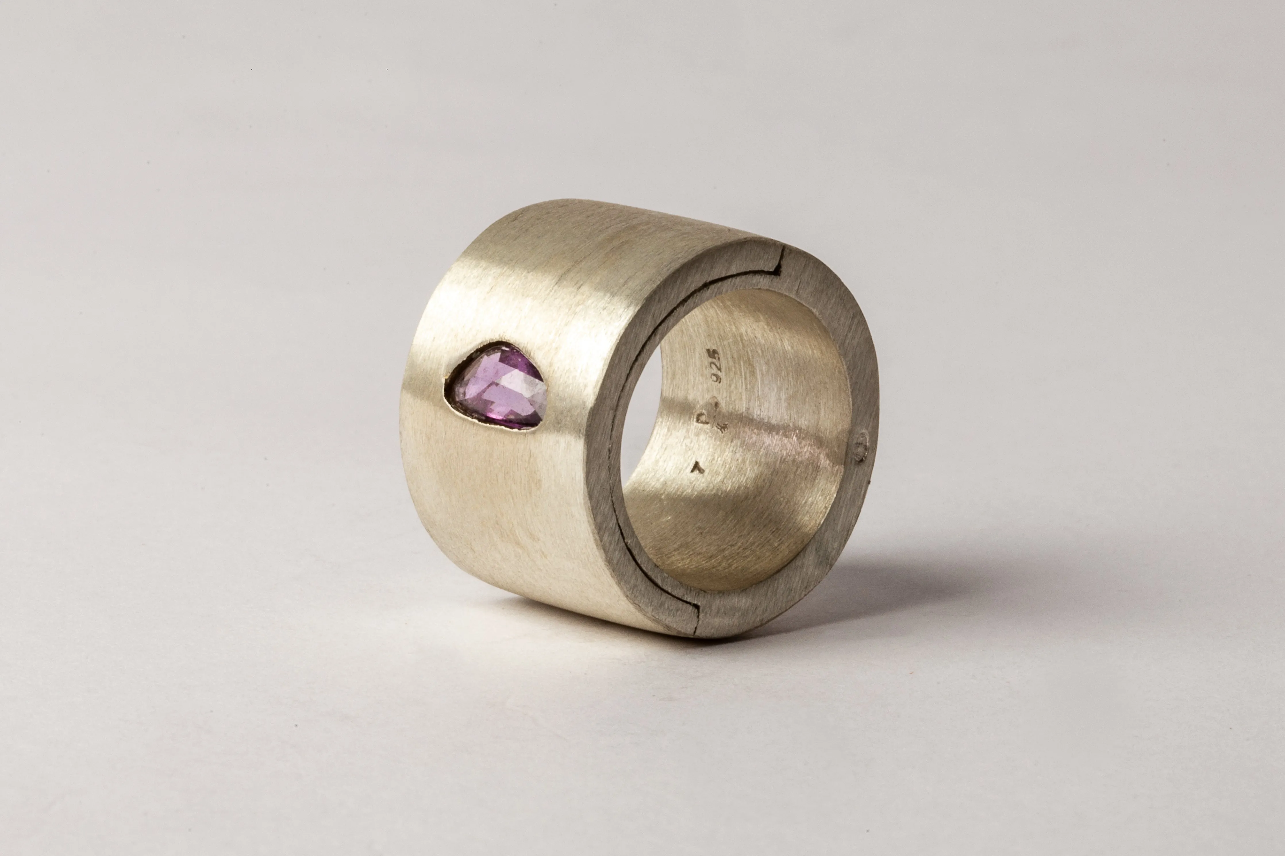 Sistema Ring (1.0 CT, Purple Sapphire Faceted Slab, 17mm, MA SAF)